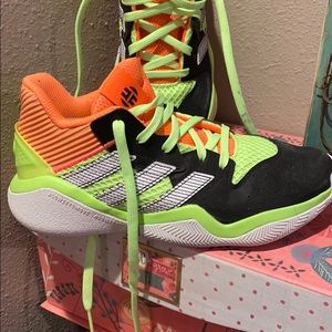 BOYS' ADIDAS HARDEN STEPBACK BASKETBALL SHOES
